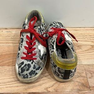 Golden Goose Leopard print sneakers